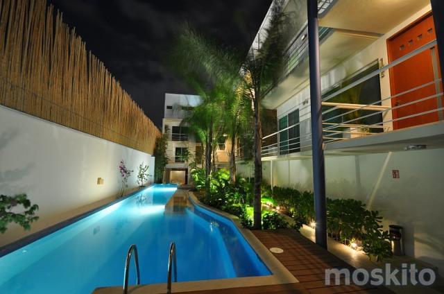 Calle 6 esq. 20 Avenida, Col. Centro, Playa del Carmen